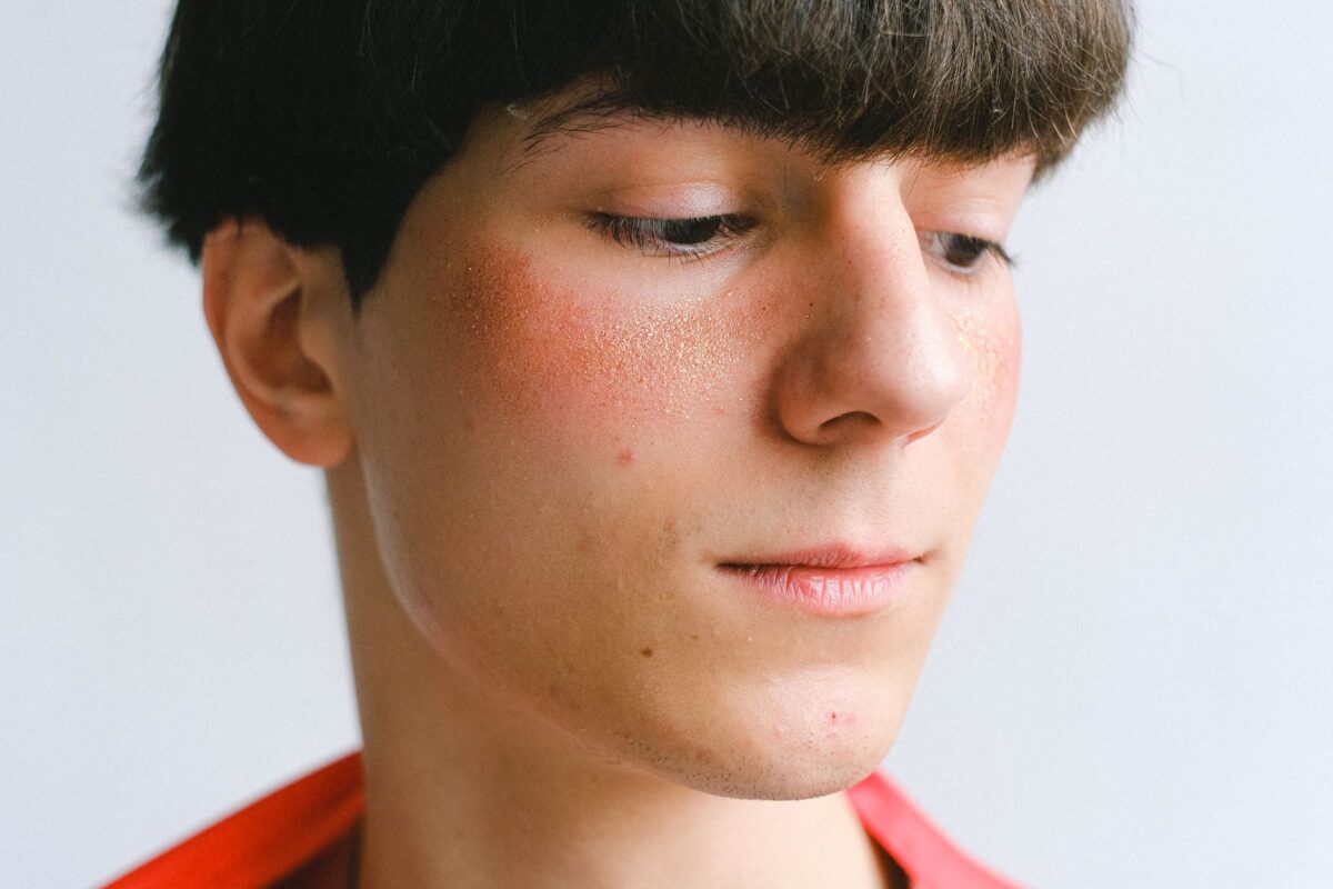 picotements visage causes facteurs causent souvent